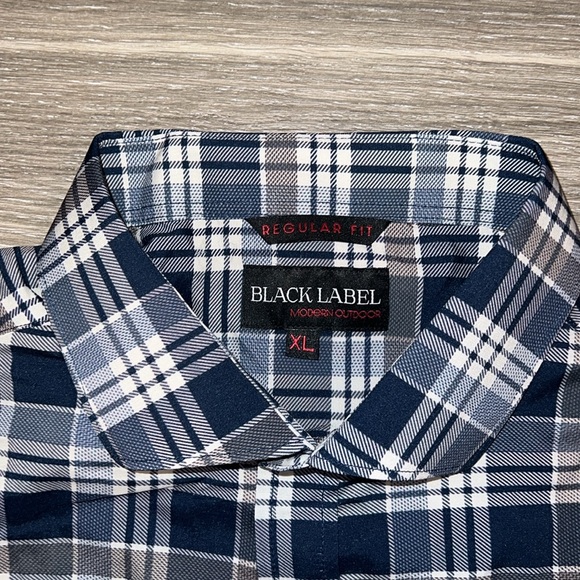 Black label dress shirt. Size XL. NWT - Picture 4 of 5
